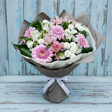 Букет цветов из:  Герберы, Альстромерии и Хризантемы в Лальске