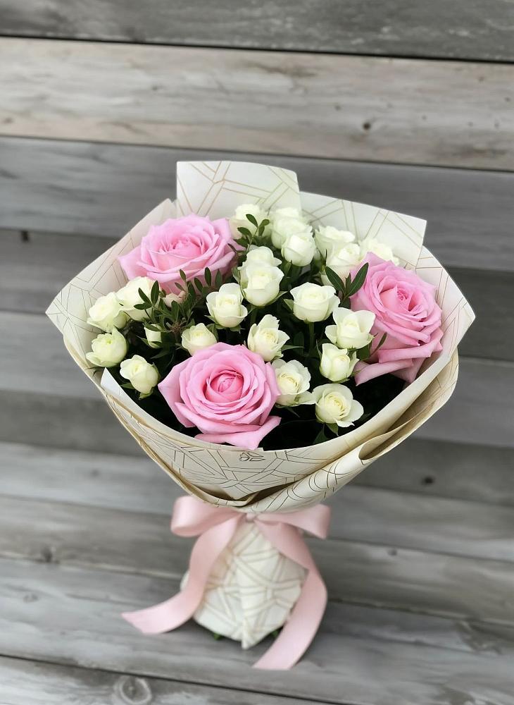 Букет цветов из: Розы в Лальске