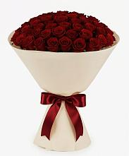 Букет 101 Бордовая роза Блэк Бакарра в Лальске
