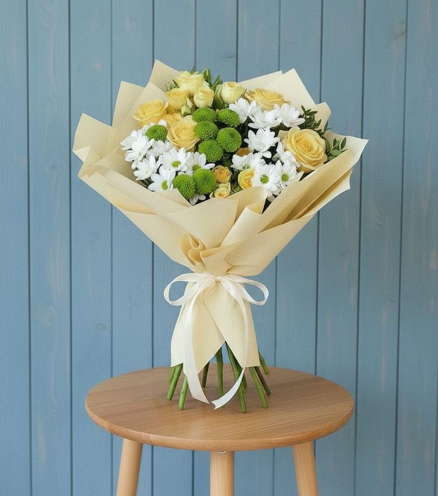 Букет цветов из: Хризантемы и Розы в Лальске