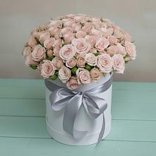 Цветочная композиция из Розы в шляпной коробке в Лальске