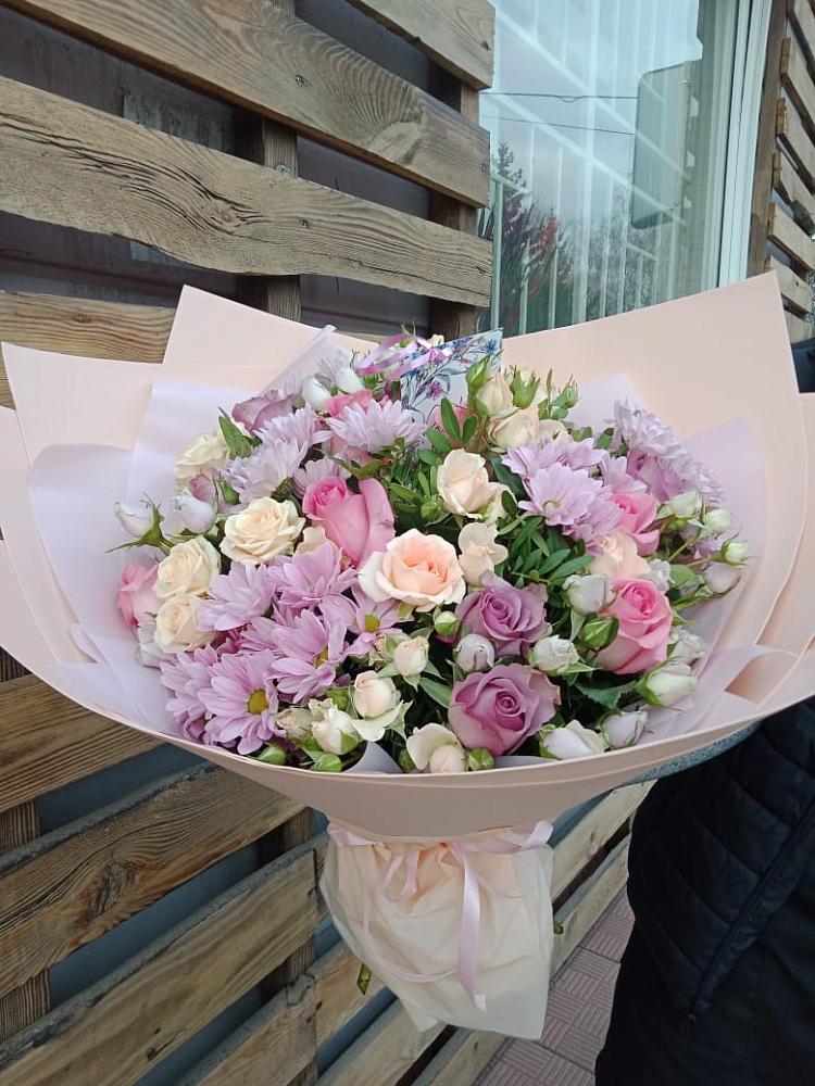 Букет цветов из: Розы и Хризантемы в Лальске