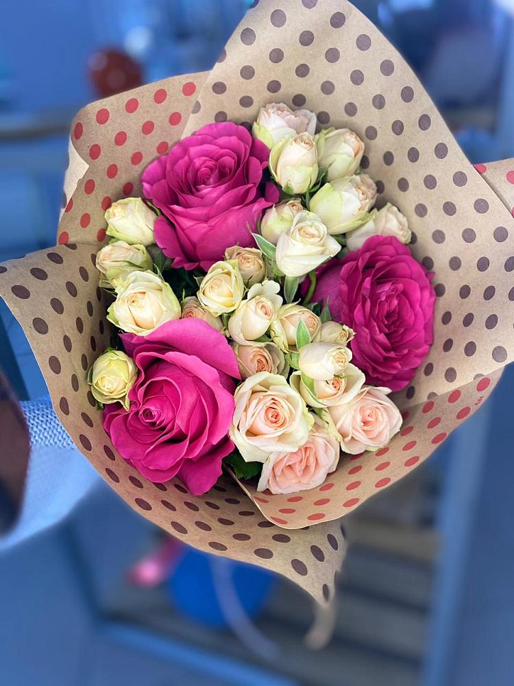 Букет цветов из: Розы в Лальске