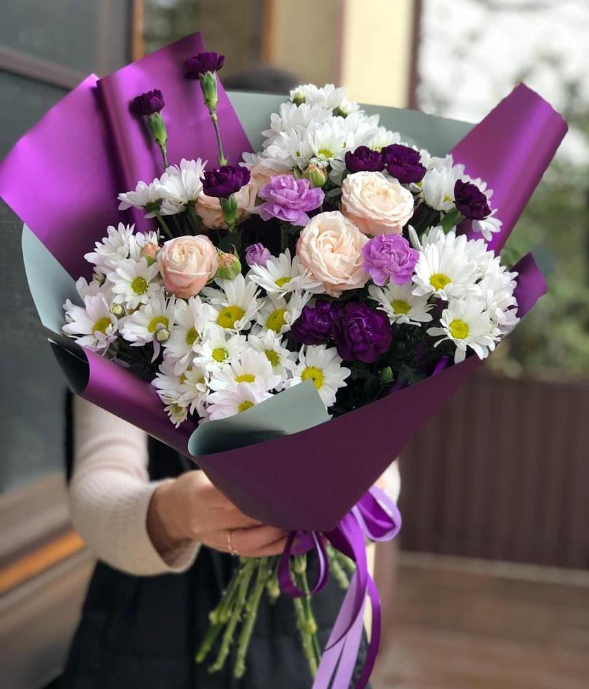 Букет цветов из: Хризантемы, Гвоздики и Розы в Лальске