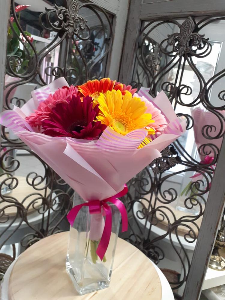 Букет цветов из: Герберы в Лальске