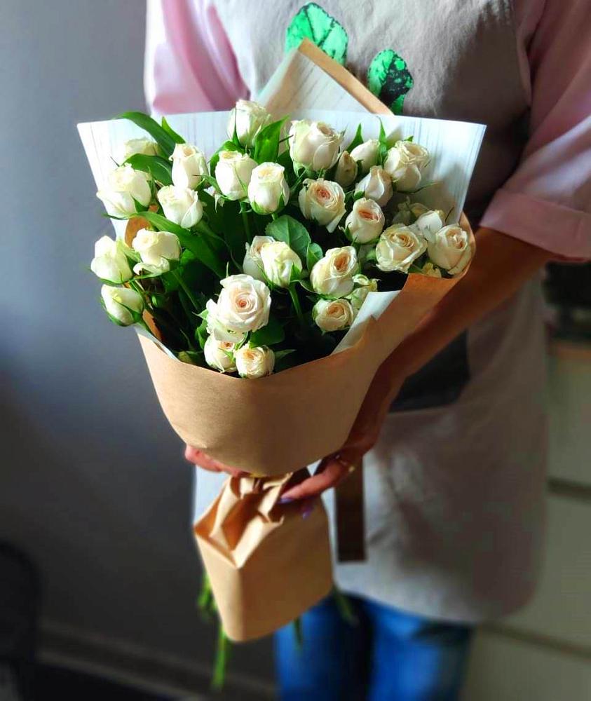 Букет цветов из: Розы в Лальске