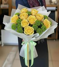 Букет цветов из:  Хризантемы и Розы в Лальске