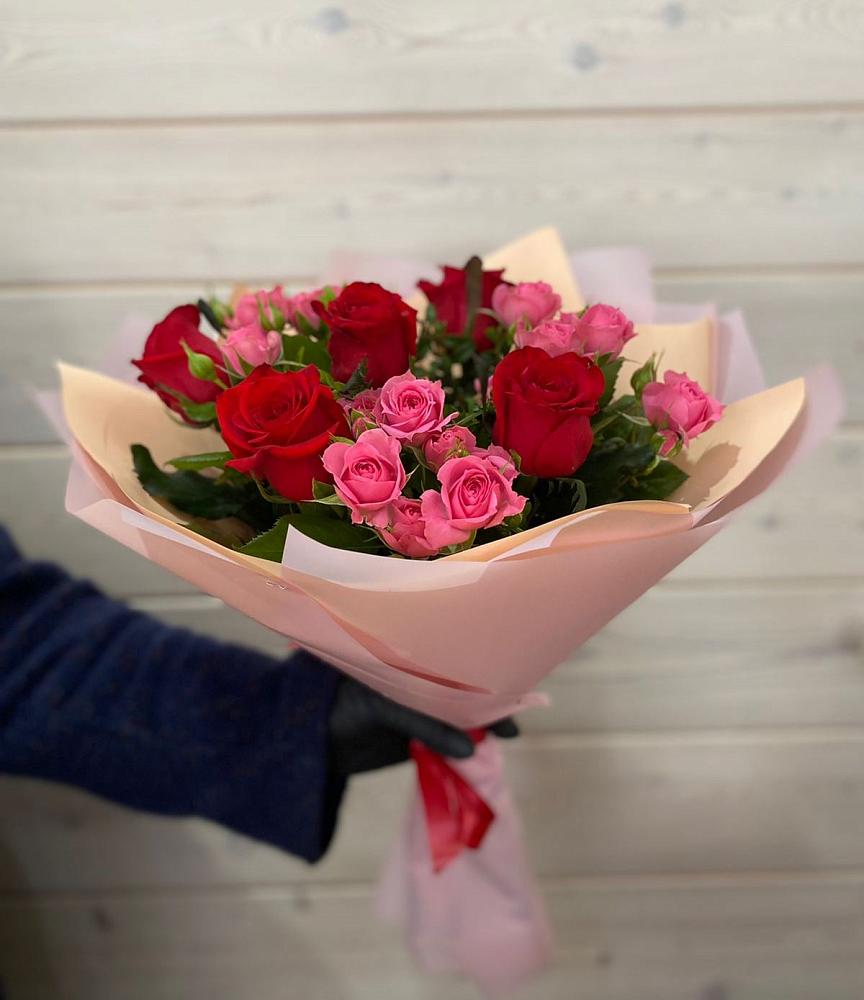 Букет цветов из: Розы в Лальске
