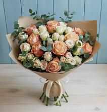 Букет цветов из:  Альстромерии и Розы в Лальске