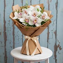 Букет цветов из:  Орхидеи и Розы в Лальске